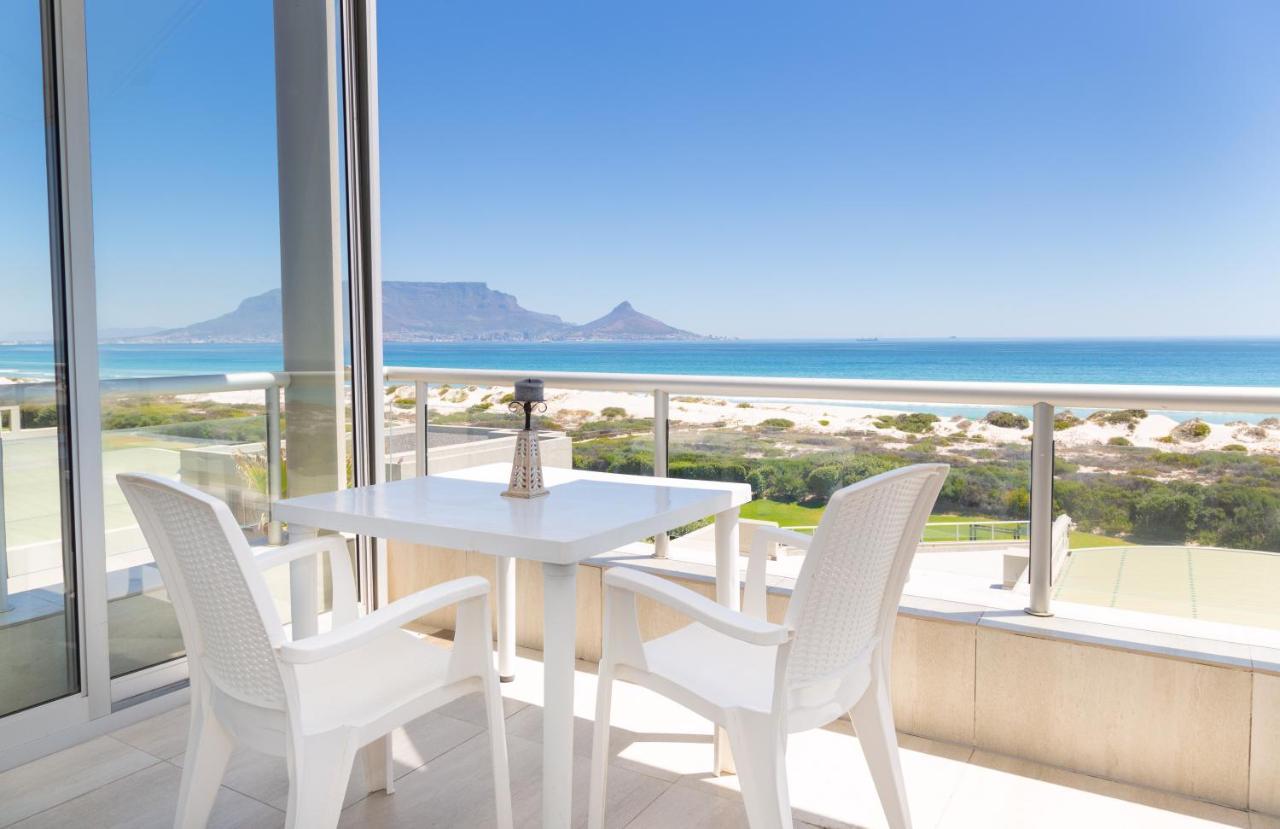 Luxury Private Beachfront 2 Bedroom Dolphin Apartment, Blouberg, Кейптаун Екстериор снимка