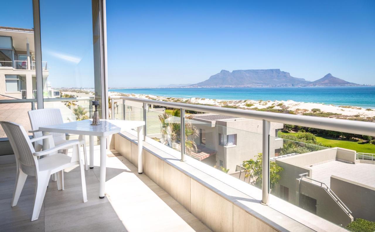 Luxury Private Beachfront 2 Bedroom Dolphin Apartment, Blouberg, Кейптаун Екстериор снимка